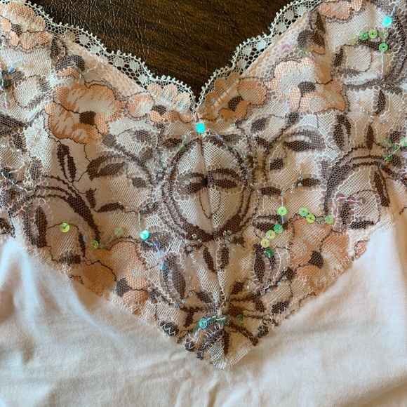 4/$25 Express Tanks - Picture 3 of 4